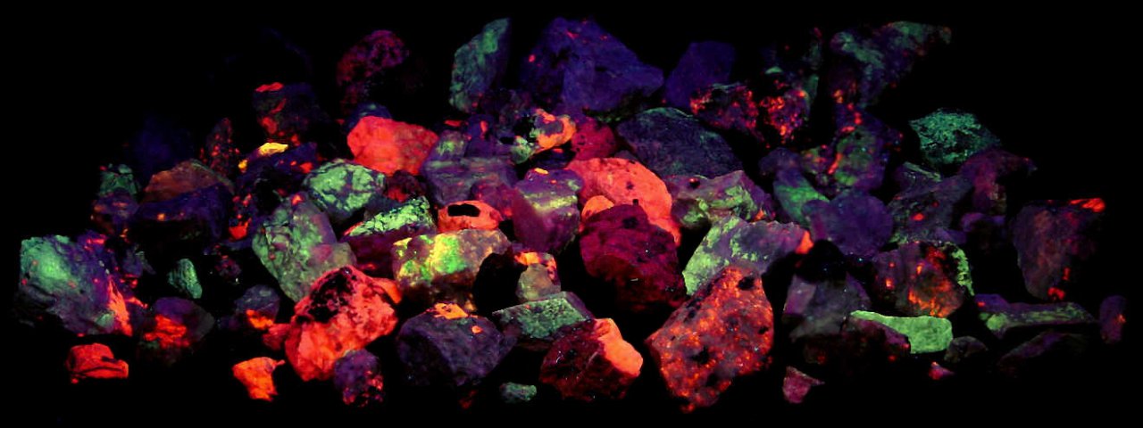 Minerals collected at the CN Dump under shortwave, midrange and longwave ultraviolet light