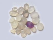 Rough "Cape May Diamonds" including an amethyst - 7/3/2002 - Sunset Beach, New Jersey