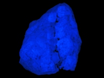 Fluorite - England (longwave UV)