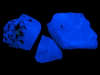 Fluorite - William Wise Mine, Westmoreland, Cheshire County, New Hampshire (longwave UV)