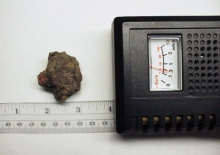 Thorite - Kemp Uranium Mine, Cardiff Township, Ontario, Canada, Geiger counter gamma