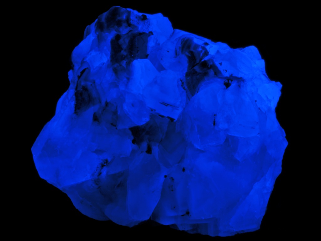 Fluorite from Castle Dome Mine, La Paz County, Arizona (midrange UV)