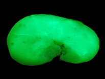 Moss agate (shortwave UV)